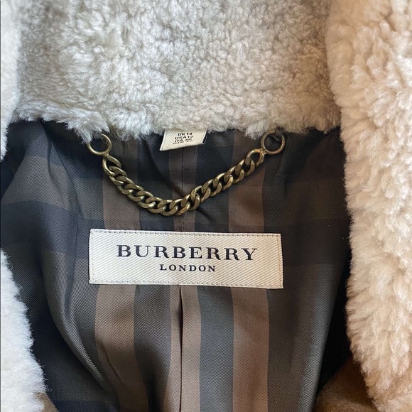 Burberry Wool Winter Jacket - Picture 3 of 6